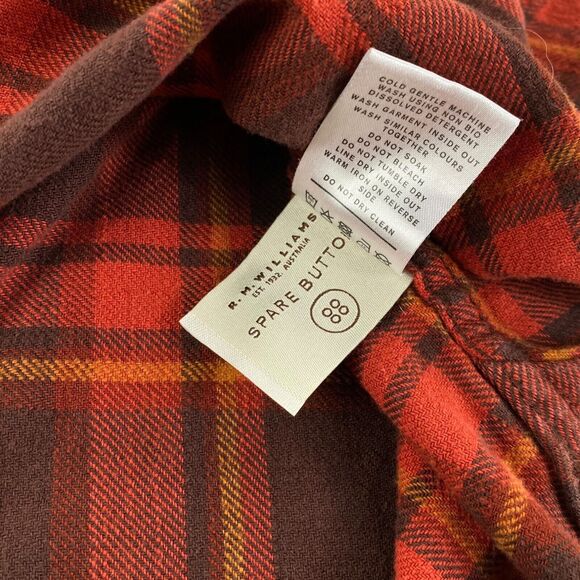 R.M. Williams Shirt Mens Small Red Orange Plaid Flannel Work Shirt Outdoor - Picture 10 of 12